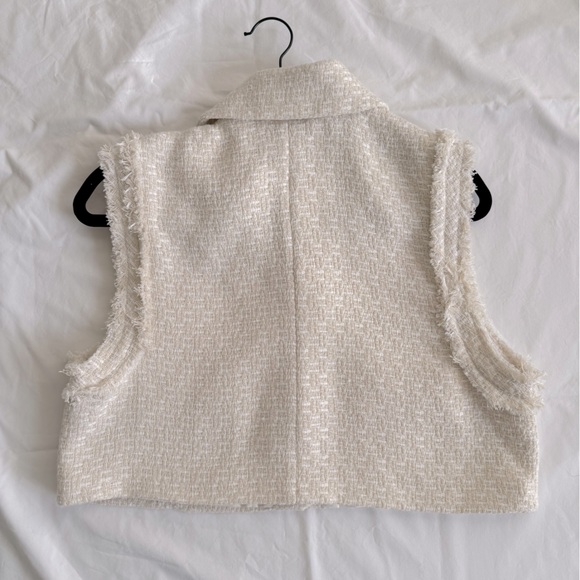 ZARA Textured Vest - Picture 7 of 10